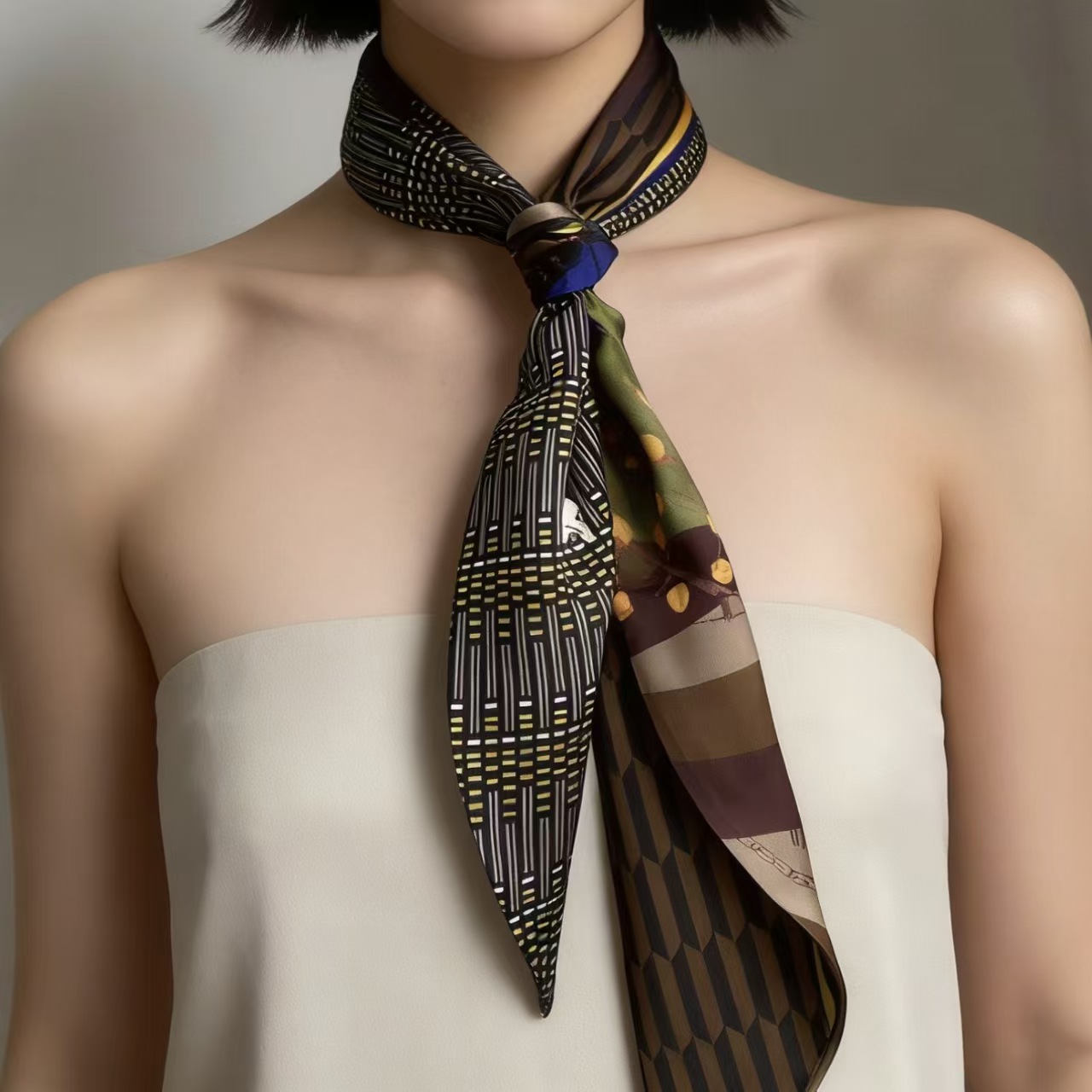 Luxe Print Lang Haarlint Bevel - Ascot Neck Scarf recensie en prijs