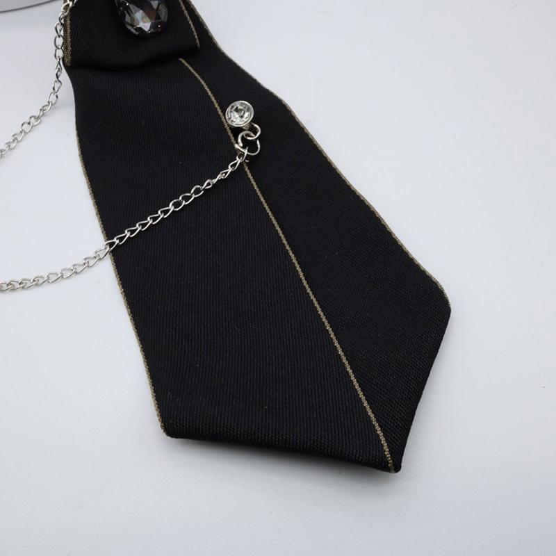 Stropdas Gotische metalen kett - Bow Tie Pre Tied recensie en prijs