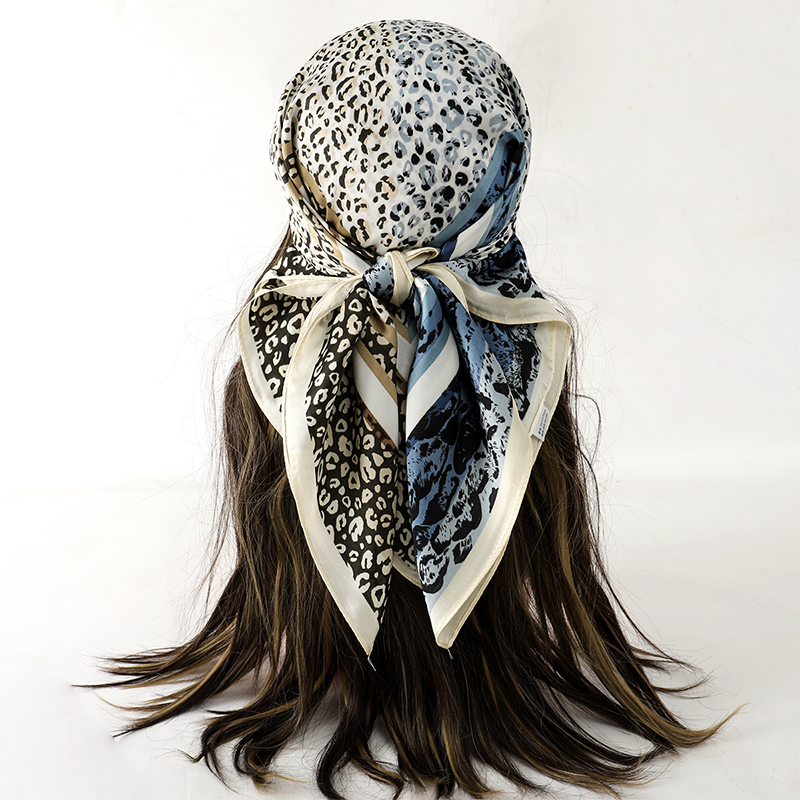 Luxe Zijden Sjaal Dikke Kat Vi - Face Scarf Mask recensie en prijs